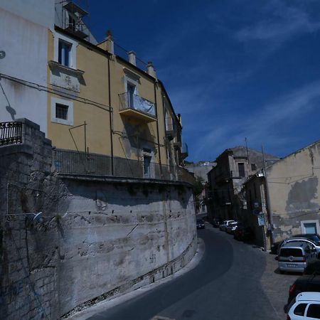 Casa Santa Maria - Fichi D'India Hotel Ragusa Exterior foto